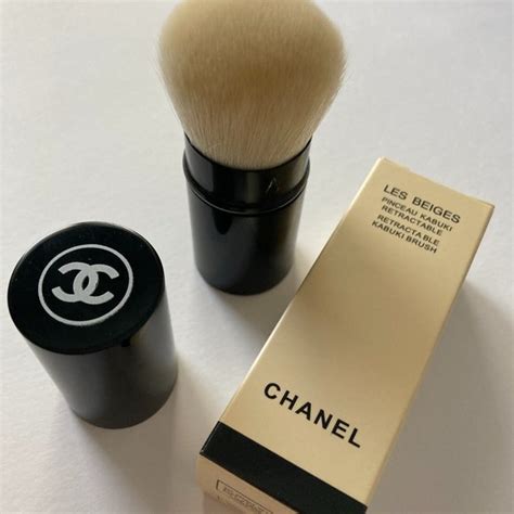 chanel les beiges kabuki brush